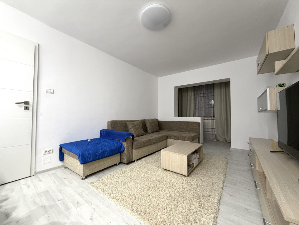 Apartament 4 camere, 80 mp utili, etaj 3, 2 balcoane - Lipovei