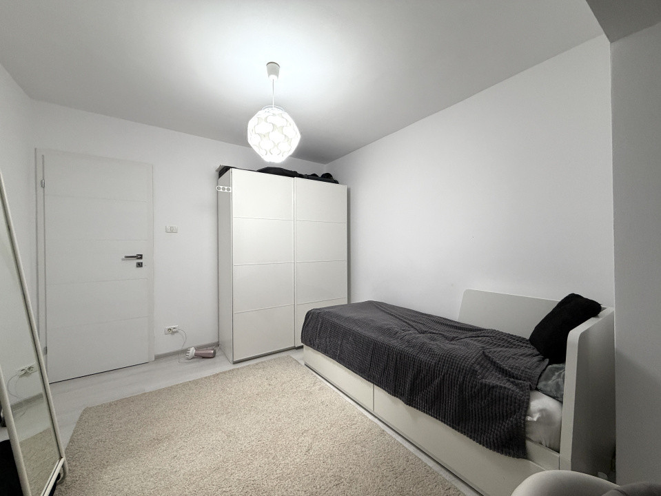 Apartament 4 camere, 80 mp utili, etaj 3, 2 balcoane - Lipovei