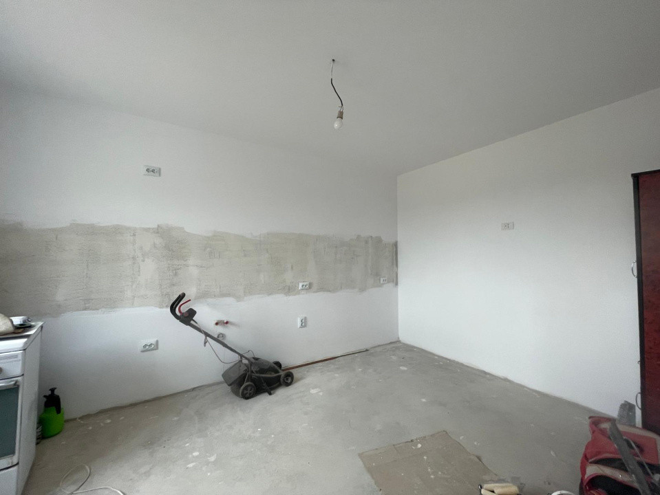 Duplex 5 camere la alb Mosnita Noua