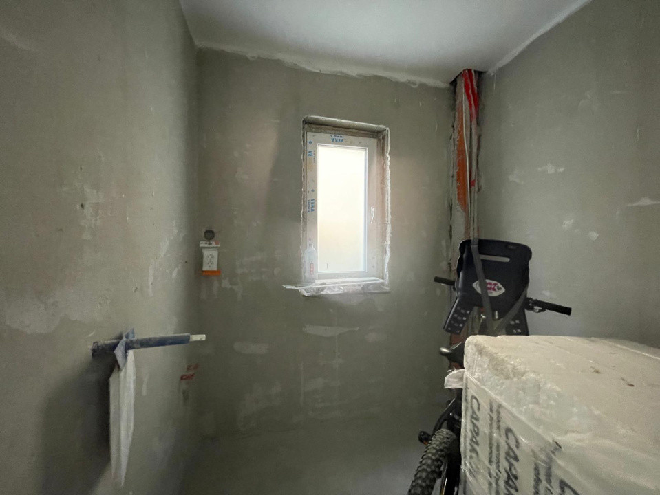 Duplex 5 camere la alb Mosnita Noua