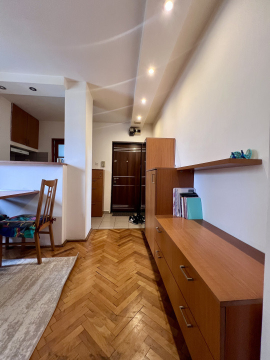 Apartament cu 1 camere, 31mp, etaj 9/10, zona Ultra-Centrala