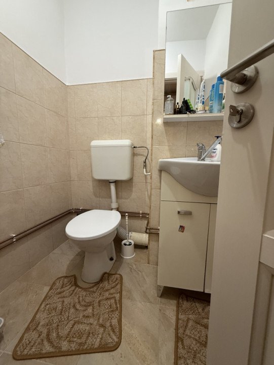 Apartament 3 camere, decomandat, 65 mp utili, mobilat si utilat - Sagului