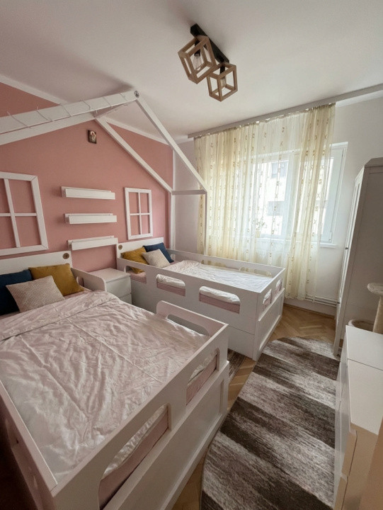 Apartament 3 camere, decomandat, 65 mp utili, mobilat si utilat - Sagului