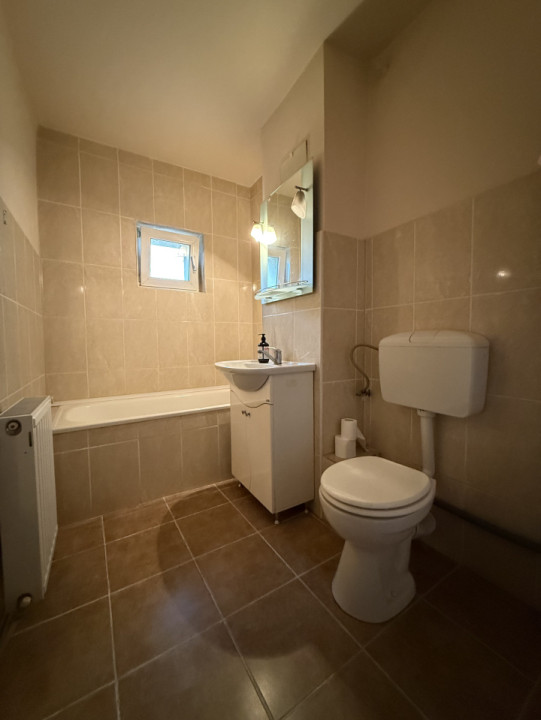 Apartament 3 camere, decomandat, 65 mp utili, mobilat si utilat - Soarelui