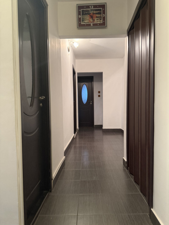 Apartament 3 camere, decomandat, 65 mp utili, mobilat si utilat - Soarelui