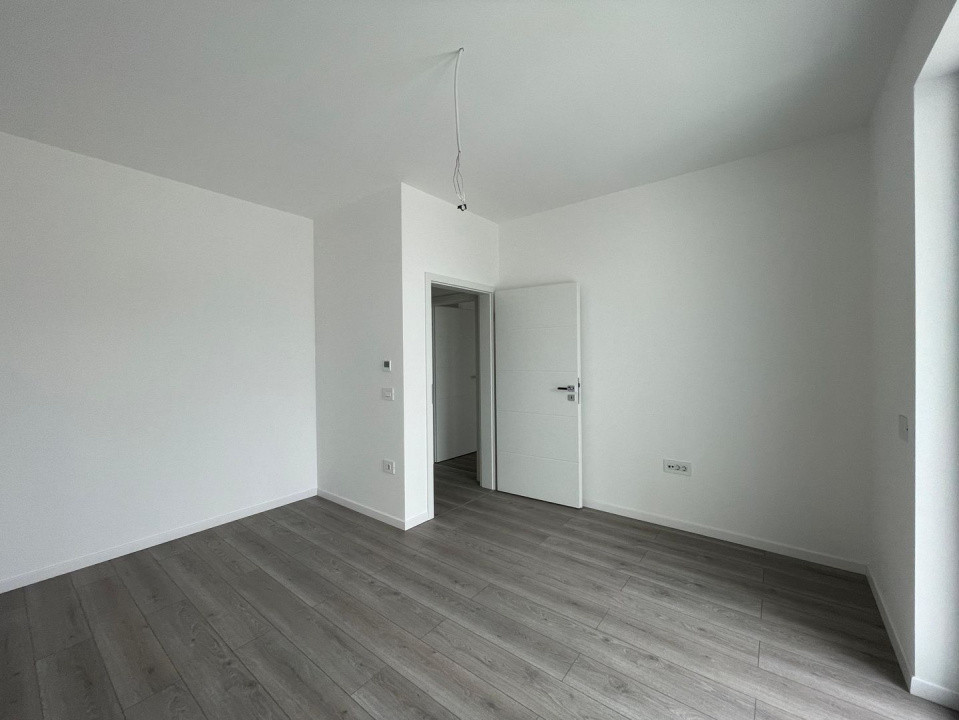 Duplex 4 camere central Mosnita Veche