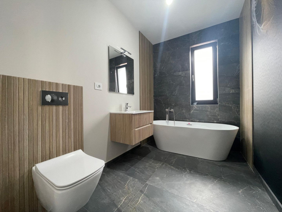 Duplex 4 camere central Mosnita Veche