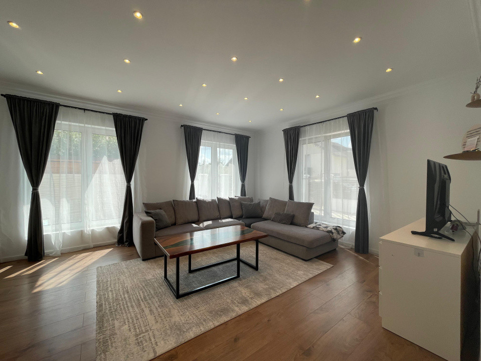 Casa Individuala 5 camere - central Mosnita Veche