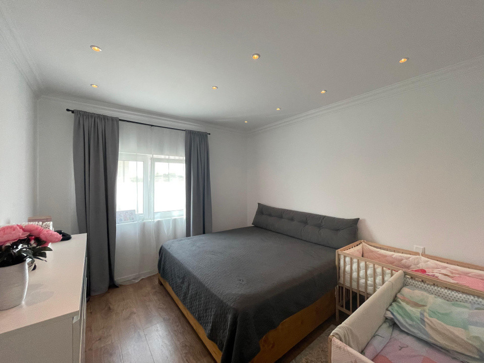 Casa Individuala 5 camere - central Mosnita Veche