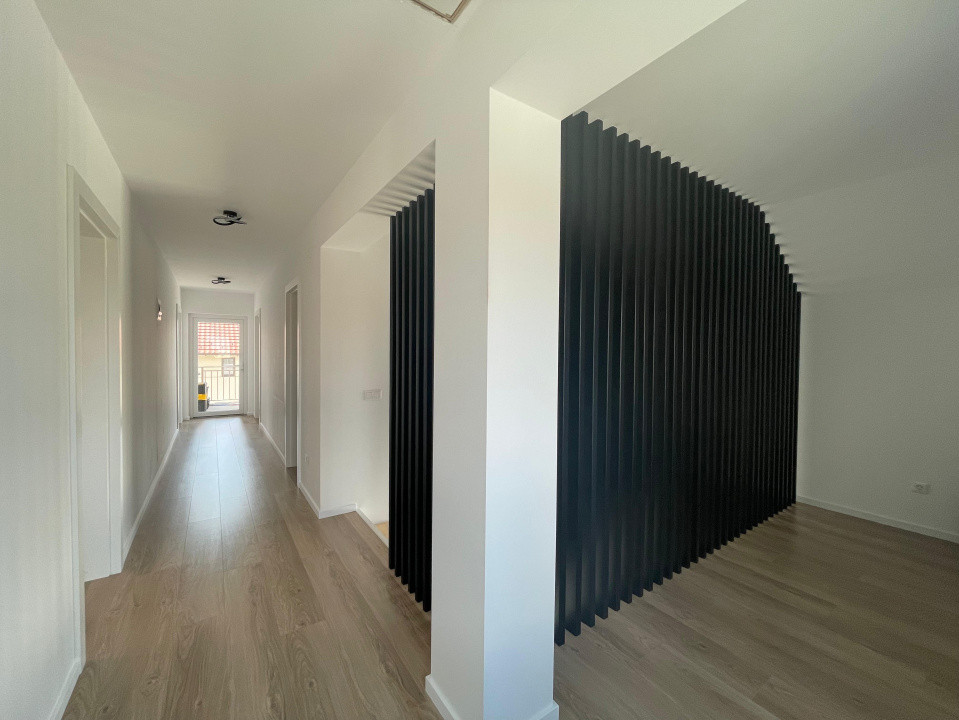 Casa Individuala 5 camere - central Mosnita Veche