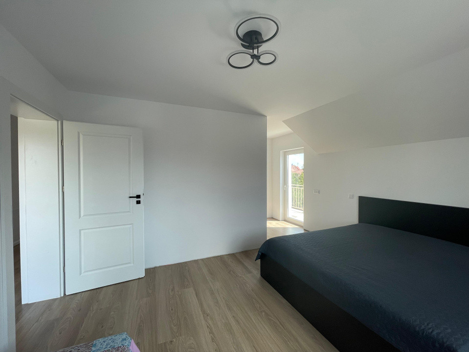 Casa Individuala 5 camere - central Mosnita Veche