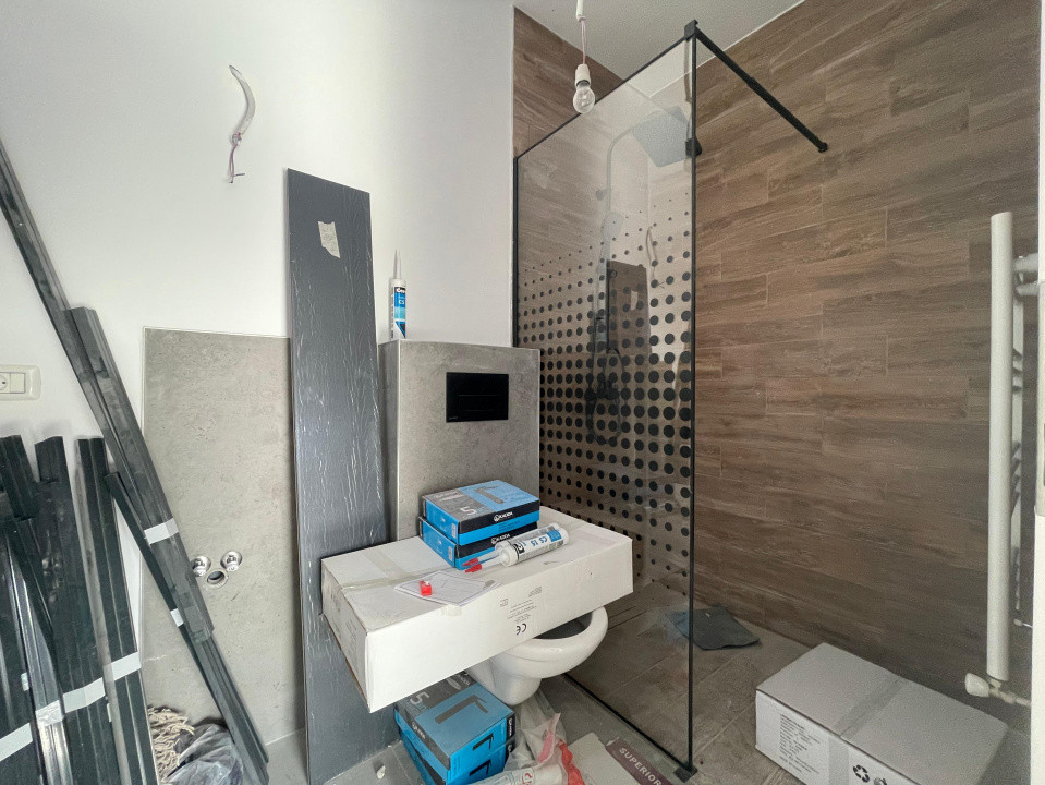 Duplex 3 camere separat prin baie Mosnita Noua