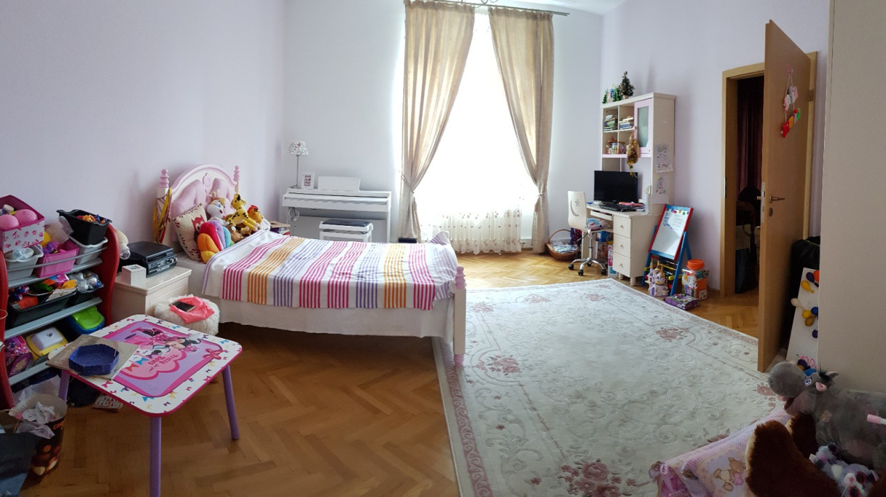 Apartament 5 camere - Punctele Cardinale, Timisoara