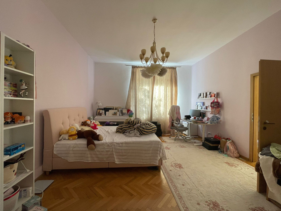 Apartament 5 camere - Punctele Cardinale, Timisoara