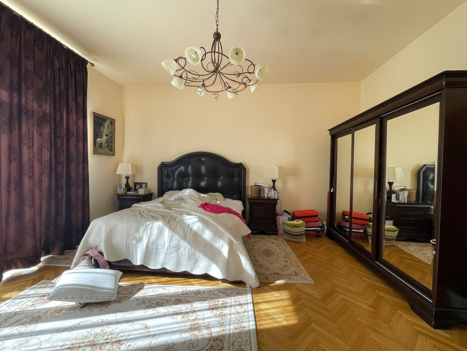 Apartament 5 camere - Punctele Cardinale, Timisoara