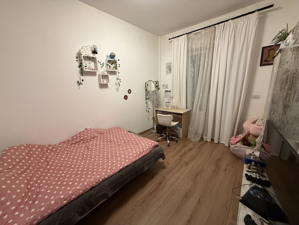 Apartament 2 camere, decomandat, cu dressing si balcon de 20 mp - Giroc