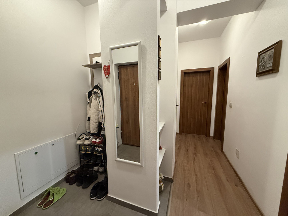 Apartament 2 camere, decomandat, cu dressing si balcon de 20 mp - Giroc