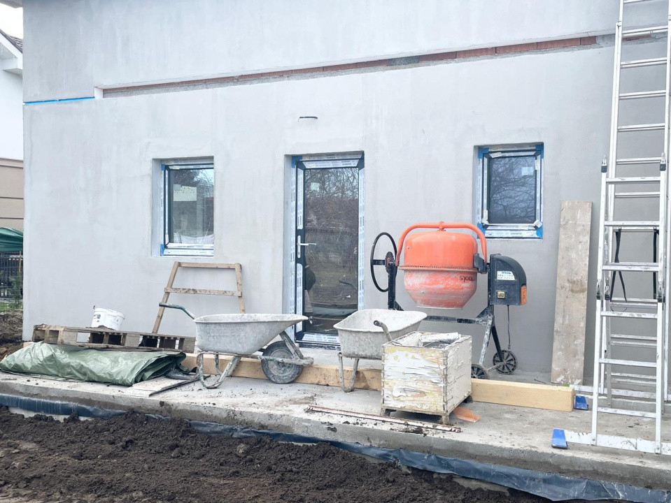 Duplex 4 camere central Mosnita Veche