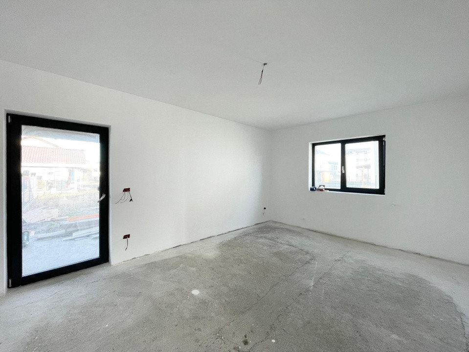 Duplex 4 camere 120mp Mosnita Noua