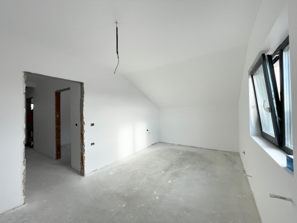 Duplex 4 camere 120mp Mosnita Noua