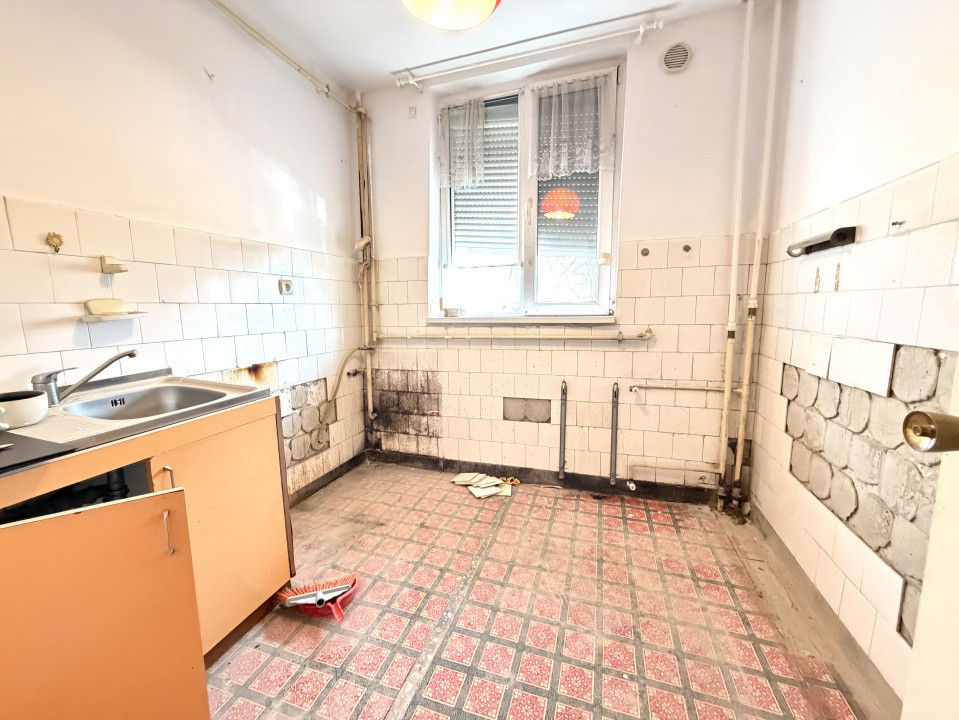 Comision 0% Apartament cu 3 camere, 53 mp utili, etaj 1 - zona Olimpia