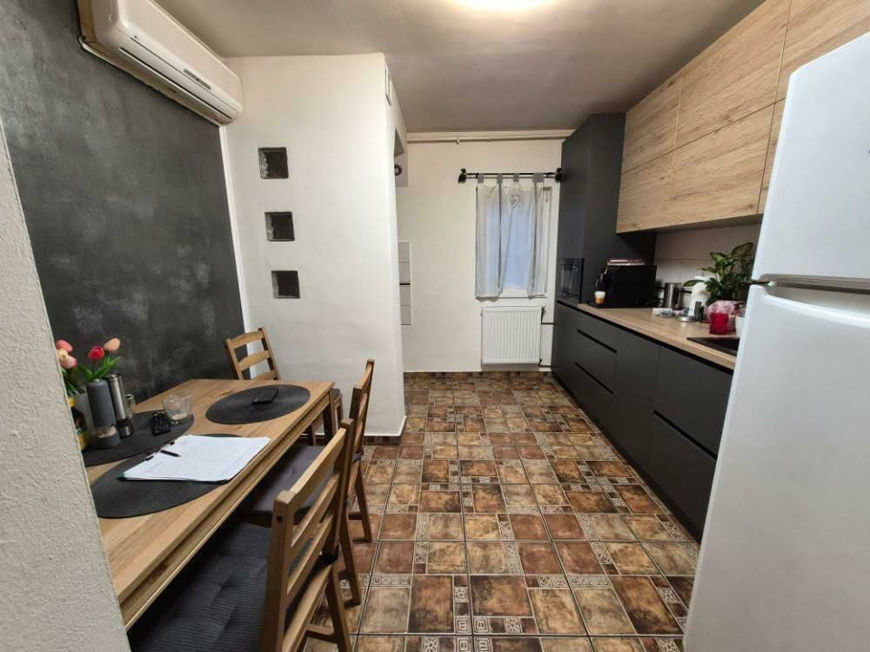 Apartament 2 camere, 58 mp utili, Zona Dambvita