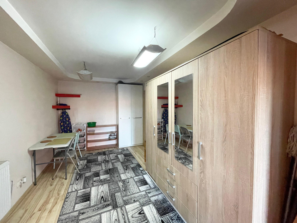 Apartament 4 camere zona Buziasului