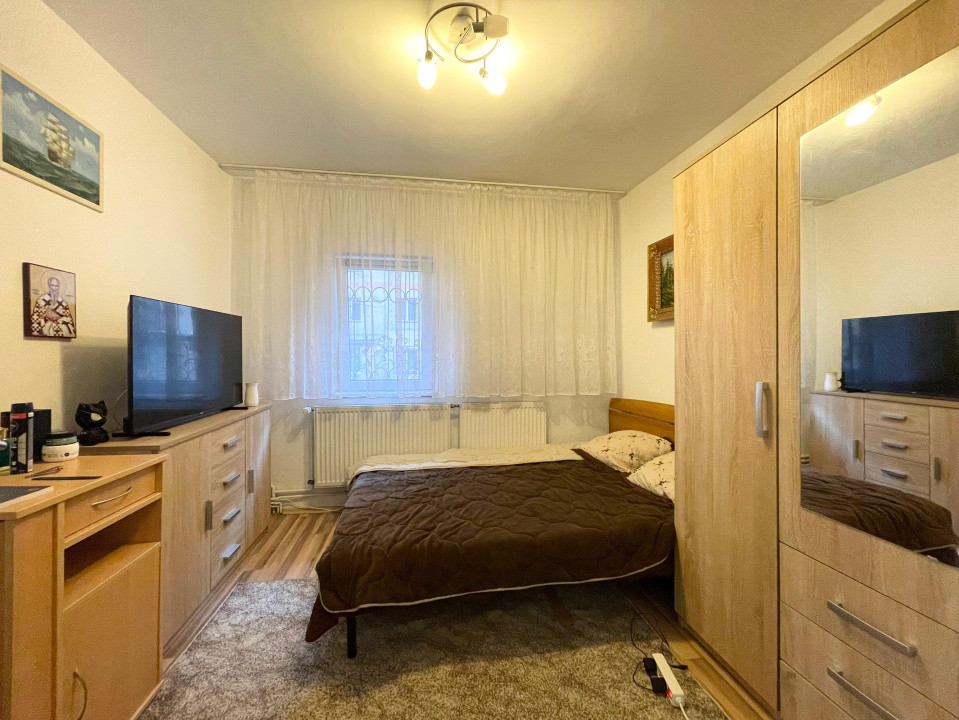 Apartament 4 camere zona Buziasului