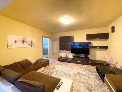 Apartament 4 camere, 79 mp utili - zona Buziasului