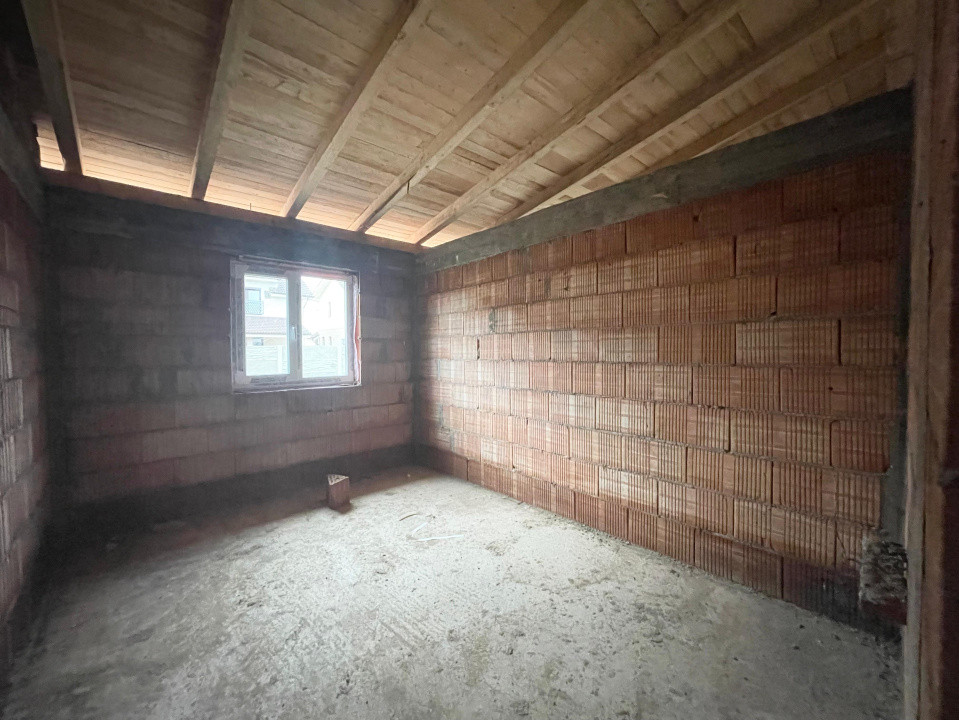 Duplex 4 camere la asfalt Urseni-Mosnita Noua