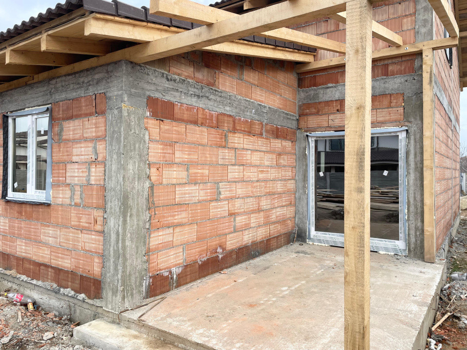 Duplex 4 camere la asfalt Urseni-Mosnita Noua