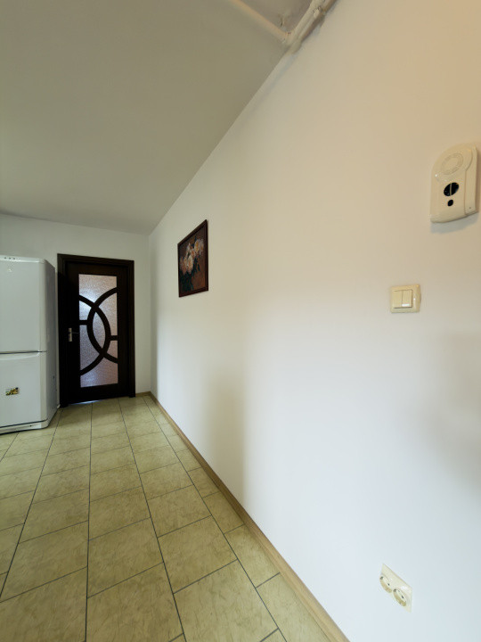 Apartament 3 camere, mobilat utilat, semidecomandat, 63mp in Sagului