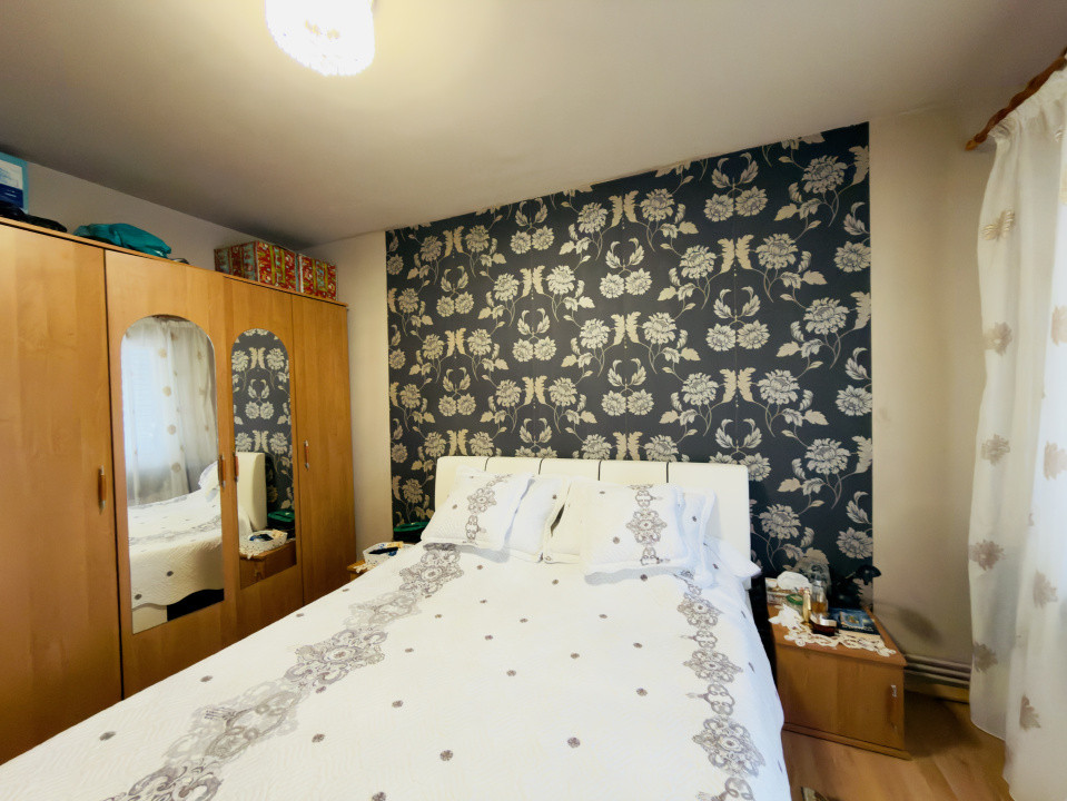 Apartament 3 camere, semidecomandat, 56mp, Zona Sagului