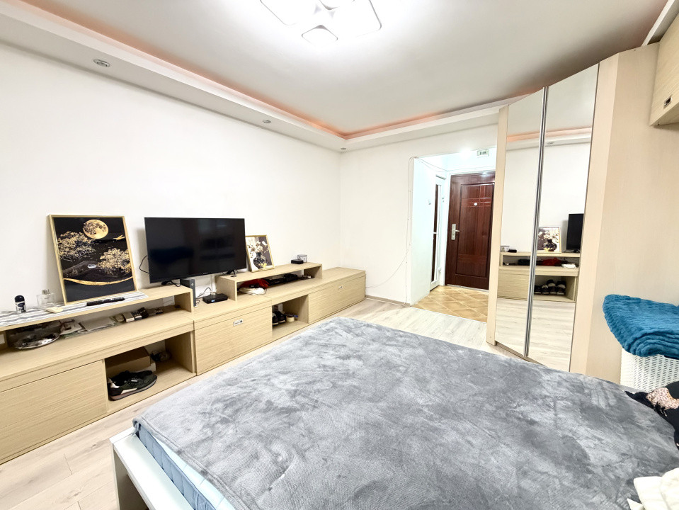 Apartament 1 camera, renovat, parter - zona Lipovei