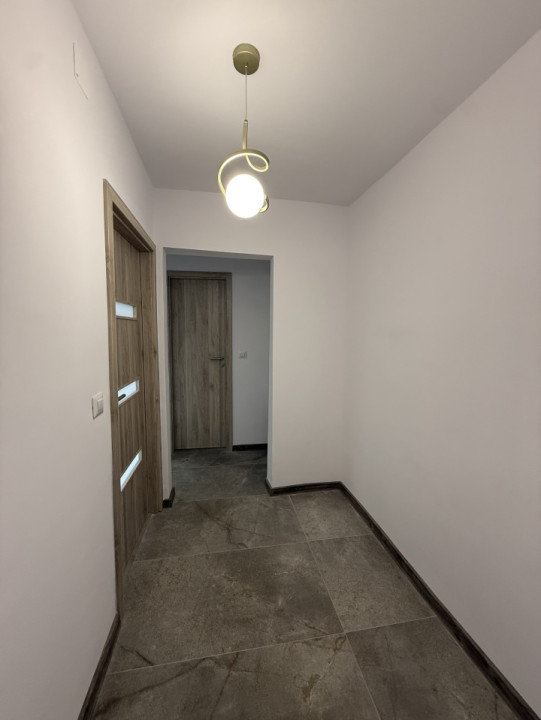 Apartament 3 camere, decomandat, etaj 1 - Lipovei