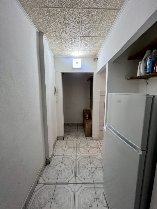 Apartament 2 camere, 40 mp utili, etaj 1 - Piata Doina