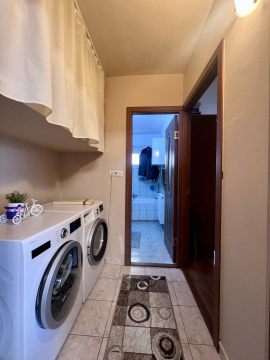  Apartament 3 camere, semidecomandat, 72mp, etaj 1/4 - Buziasului