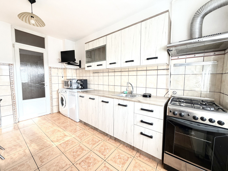 Apartament 2 camere, 47 mp utili, decomandat - zona Aradului