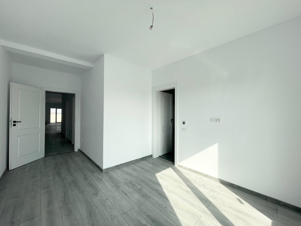 Duplex 4 camere + 3 bai Urseni-Mosnita Noua