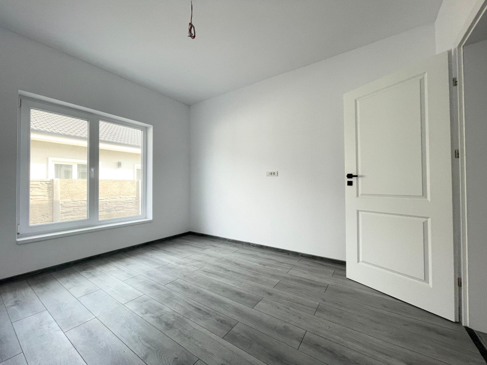 Duplex 4 camere + 3 bai Urseni-Mosnita Noua