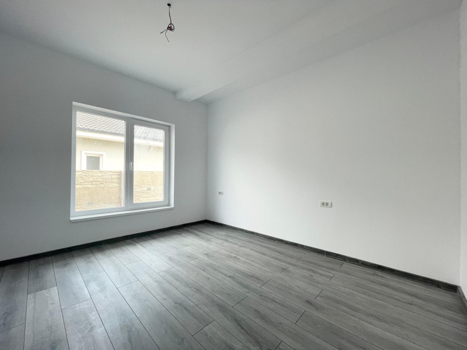 Duplex 4 camere + 3 bai Urseni-Mosnita Noua