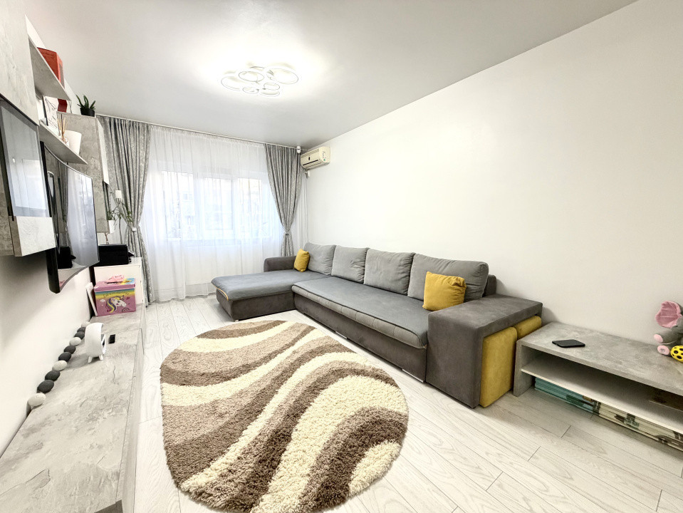 Apartament 3 camere, etaj 2, 60 mp utili - zona Lipovei 