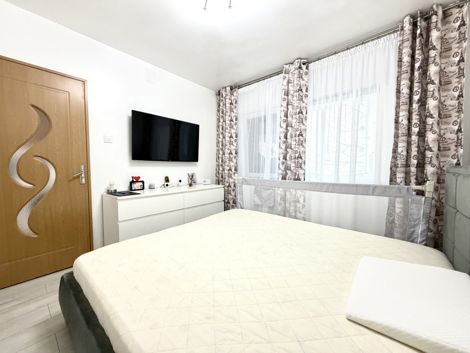 Apartament 3 camere, etaj 2, 60 mp utili - zona Lipovei 