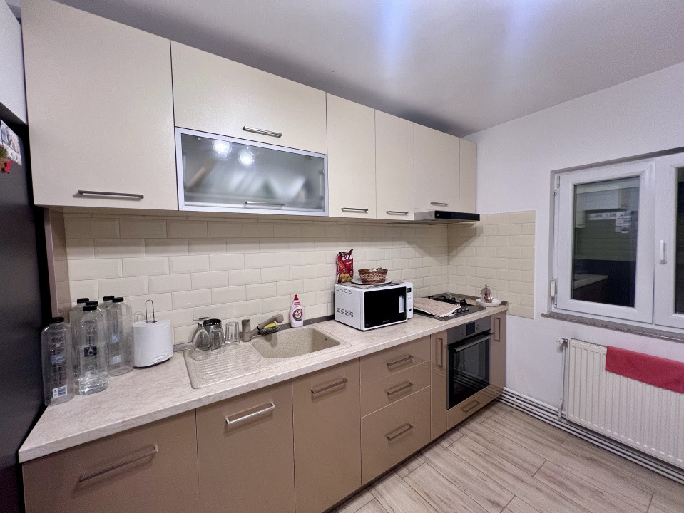  Apartament modern 3 camere, decomandat, 70mp - zona Lipovei