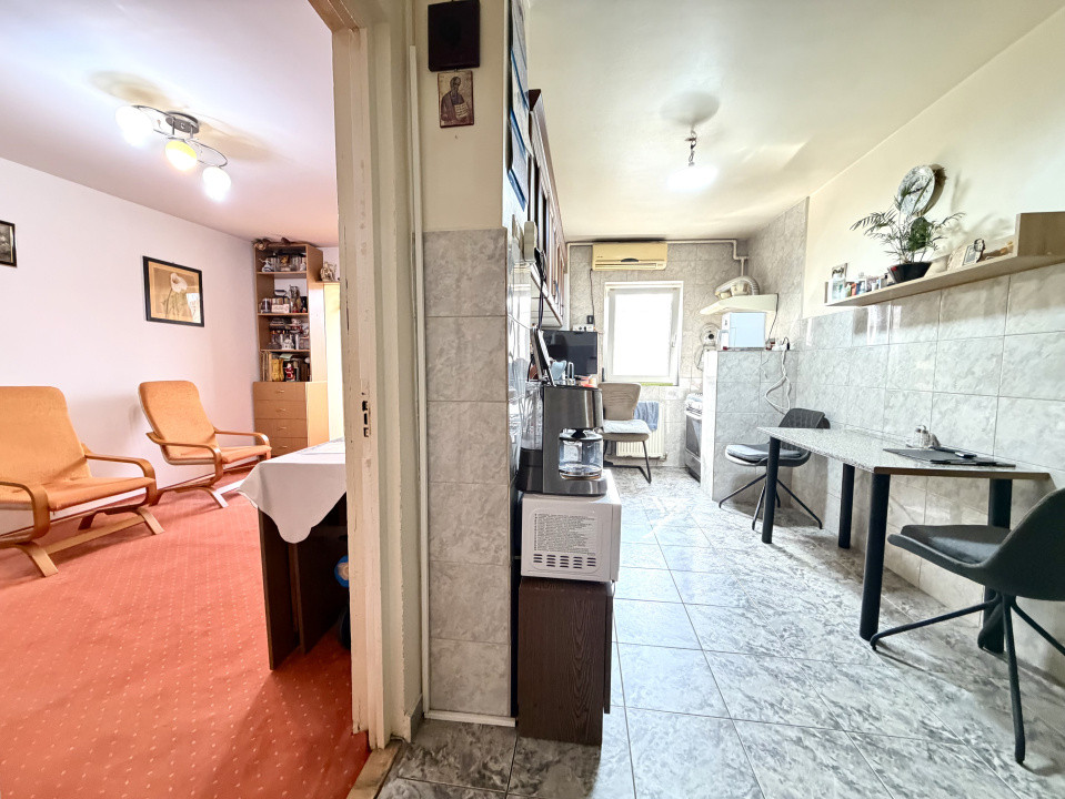 Apartament 3 camere, etaj 1, 55 mp utili - zona Lipovei 