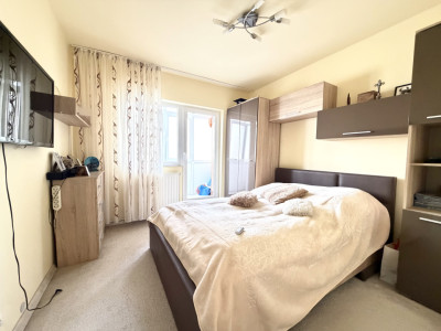 Apartament cu 3 camere, 55 mp, etaj 1 - zona Lipovei 