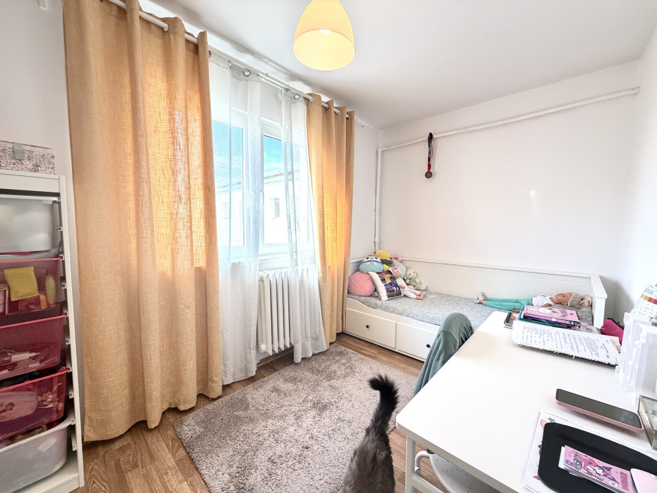 Apartament mobilat, 2 camere, 40 mp utili - zona Sagului