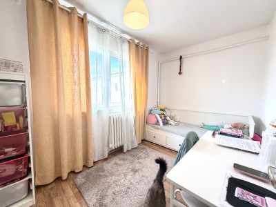 Apartament mobilat, 2 camere, 40 mp utili - zona Sagului