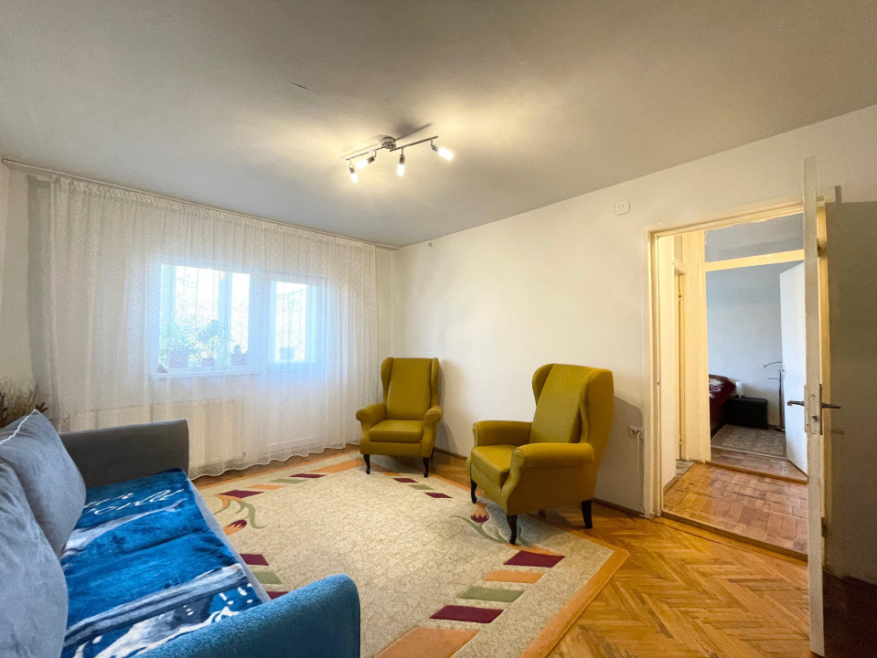 Apartament 3 camere 2 bai etaj 2 Girocului