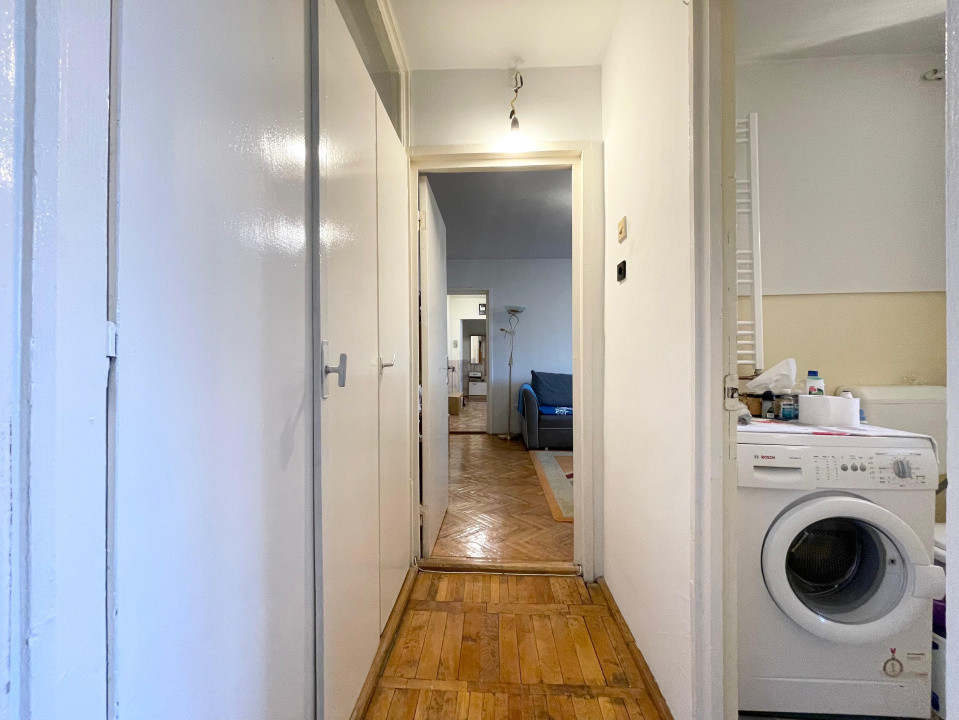 Apartament 3 camere 2 bai etaj 2 Girocului